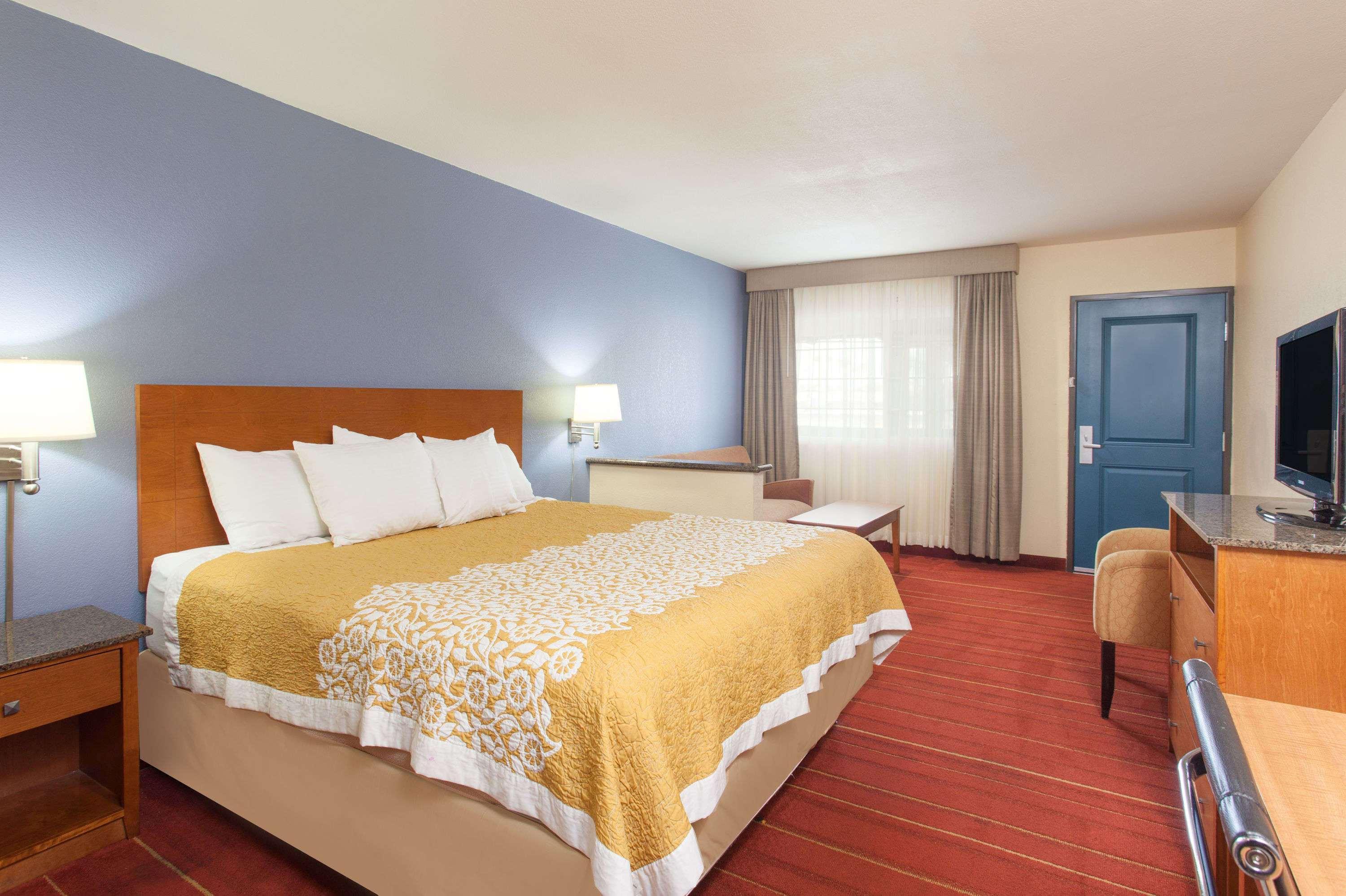 Days Inn By Wyndham San Diego-East/El Cajon Extérieur photo