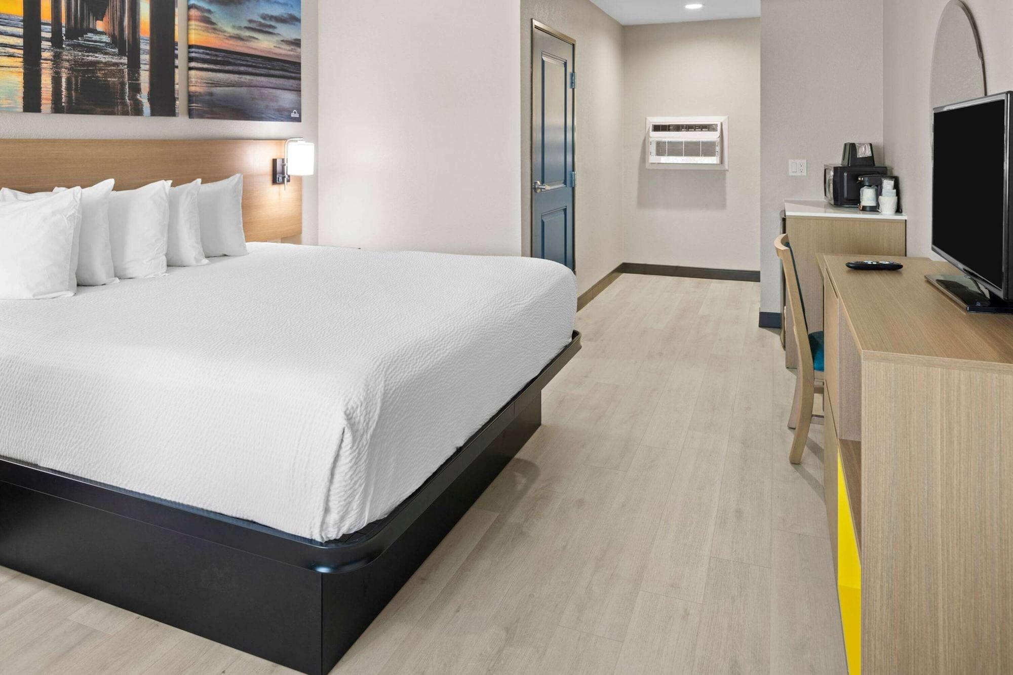 Days Inn By Wyndham San Diego-East/El Cajon Extérieur photo